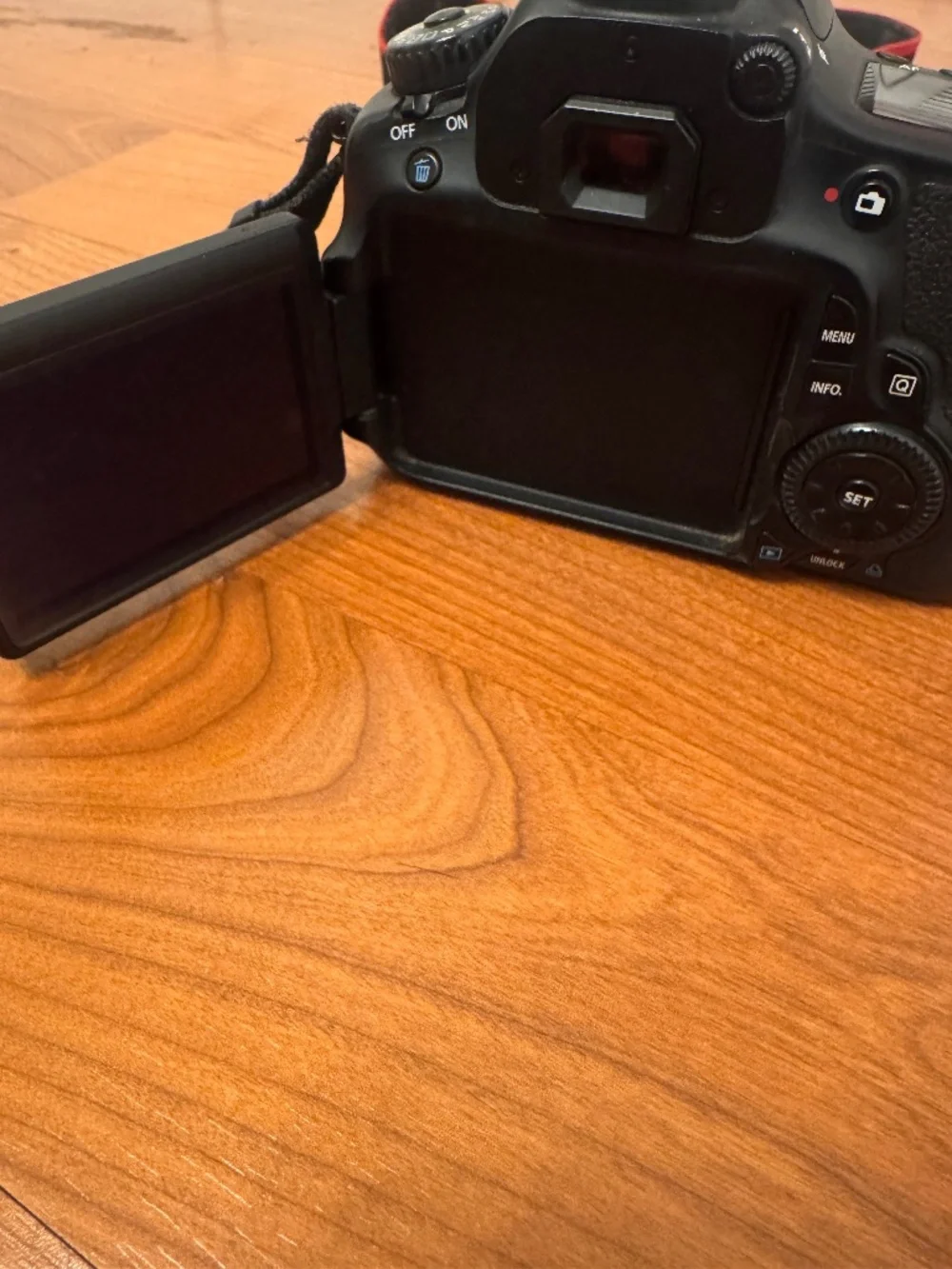 Canon EOS 60D Camera, 18-megapixel DSLR